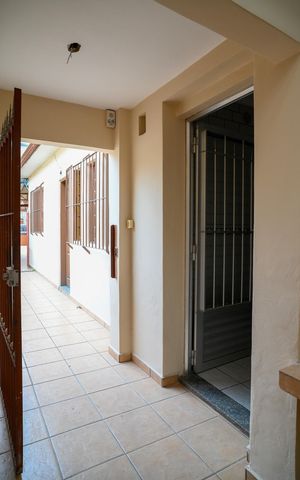 Casa à venda com 184m², 1 quarto e 2 vagas