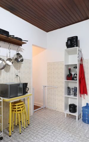Casa para alugar com 170m², 2 quartos e 2 vagasCozinha