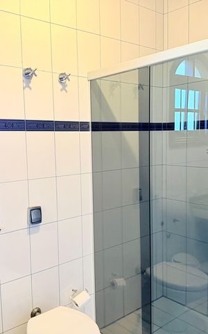 Casa para alugar com 220m², 3 quartos e 3 vagas Casa para alugar com 220m², 3 quartos e 3 vagasBanheiro 2