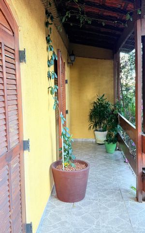 Casa para alugar com 220m², 3 quartos e 3 vagas Casa para alugar com 220m², 3 quartos e 3 vagasVaranda