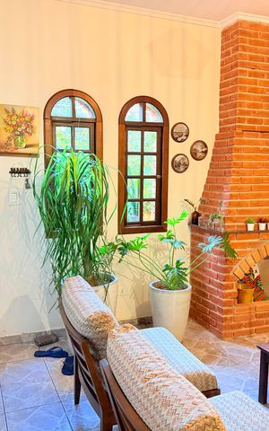 Casa para alugar com 220m², 3 quartos e 3 vagas Casa para alugar com 220m², 3 quartos e 3 vagasSala