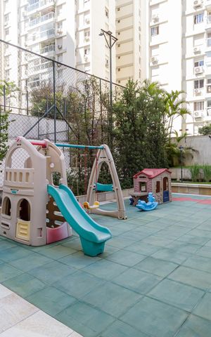Apartamento à venda com 120m², 3 quartos e 1 vaga Apartamento à venda com 120m², 3 quartos e 1 vagaÁrea comum - Playground