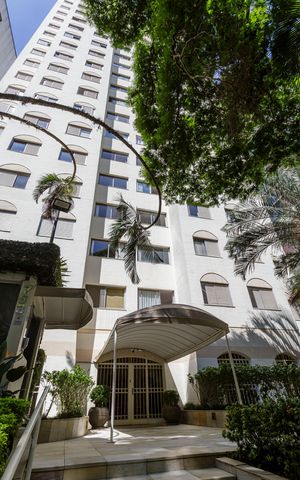 Apartamento à venda com 120m², 3 quartos e 1 vaga Apartamento à venda com 120m², 3 quartos e 1 vagaFachada