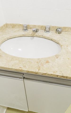 Apartamento à venda com 120m², 3 quartos e 1 vaga Apartamento à venda com 120m², 3 quartos e 1 vagaBanheiro Social