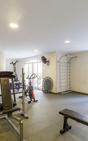 Apartamento à venda com 120m², 3 quartos e 1 vaga Apartamento à venda com 120m², 3 quartos e 1 vagaÁrea comum - Academia