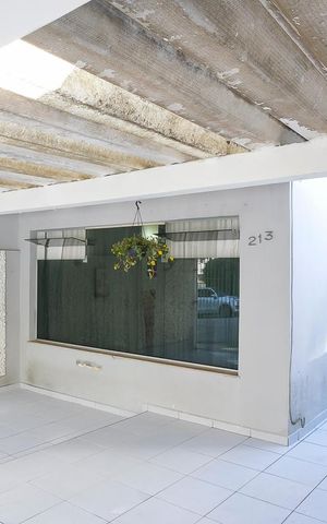 Casa à venda com 149m², 2 quartos e 2 vagasGaragem