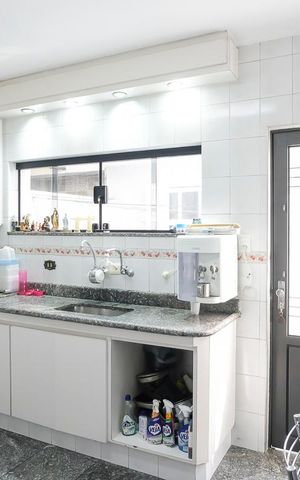 Casa à venda com 149m², 2 quartos e 2 vagasCozinha