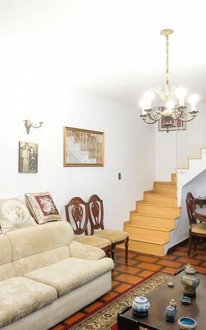 Casa à venda com 149m², 2 quartos e 2 vagasSala