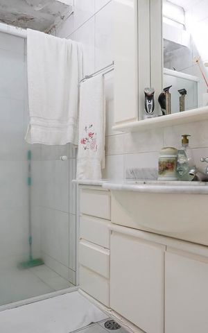 Casa à venda com 149m², 2 quartos e 2 vagasBanheiro