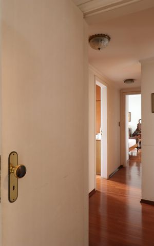 Apartamento à venda com 154m², 3 quartos e 2 vagasDetalhe