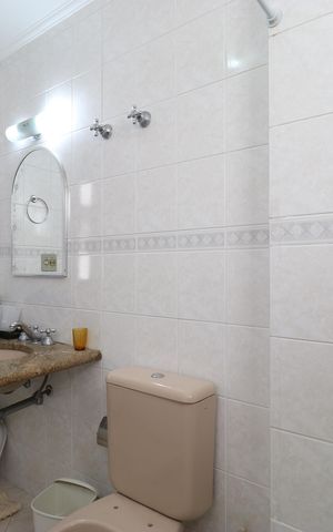Apartamento à venda com 154m², 3 quartos e 2 vagasBanheiro da Suíte 2