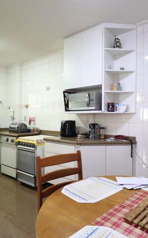 Apartamento à venda com 154m², 3 quartos e 2 vagasCozinha