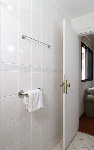 Apartamento à venda com 154m², 3 quartos e 2 vagasBanheiro da Suíte 2