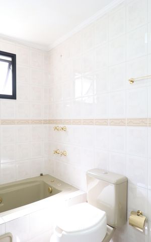 Apartamento à venda com 154m², 3 quartos e 2 vagasBanheiro da Suíte 3
