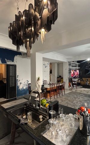 Apartamento à venda com 157m², 4 quartos e 1 vaga Apartamento à venda com 157m², 4 quartos e 1 vagaCozinha americana