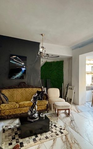 Apartamento à venda com 157m², 4 quartos e 1 vaga Apartamento à venda com 157m², 4 quartos e 1 vagaSala