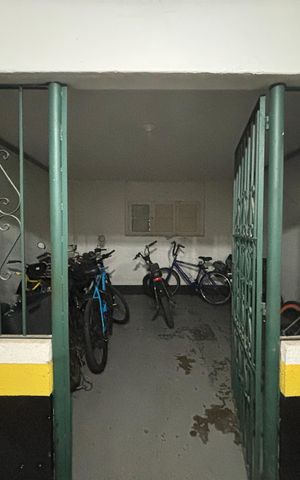 Apartamento à venda com 157m², 4 quartos e 1 vaga Apartamento à venda com 157m², 4 quartos e 1 vagaBicicletário