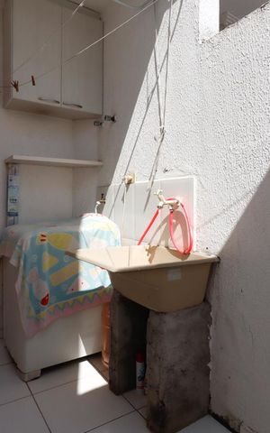 Casa de condomínio à venda com 57m², 2 quartos e 1 vaga Casa de condomínio à venda com 57m², 2 quartos e 1 vagaÁrea de Serviço