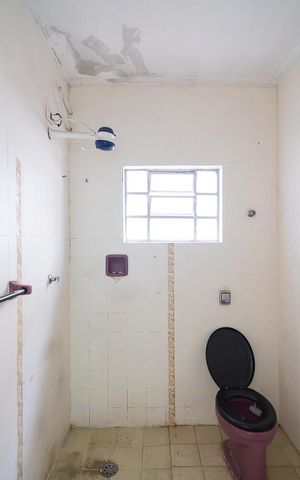 Casa à venda com 150m², 2 quartos e 2 vagasBanheiro