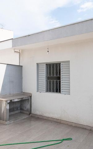 Casa à venda com 150m², 2 quartos e 2 vagasQuintal