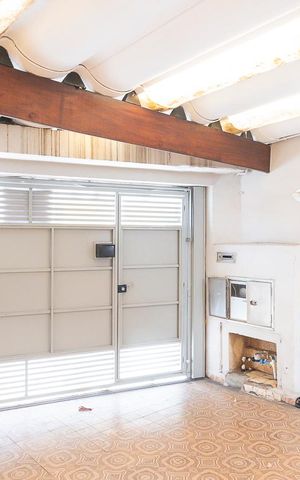Casa à venda com 150m², 2 quartos e 2 vagasGaragem