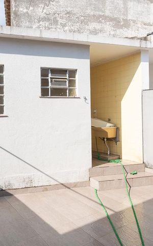 Casa à venda com 150m², 2 quartos e 2 vagasQuintal