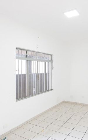 Casa à venda com 150m², 2 quartos e 2 vagasSala