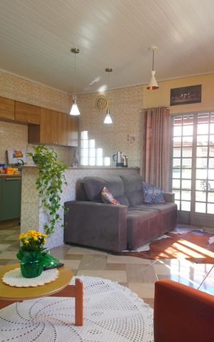 Casa à venda com 186m², 3 quartos e 2 vagasSala