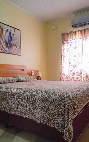 Casa à venda com 186m², 3 quartos e 2 vagasQuarto 1 