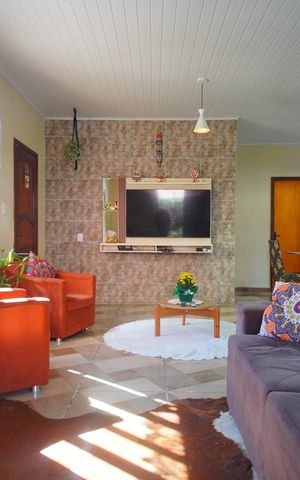Casa à venda com 186m², 3 quartos e 2 vagasSala