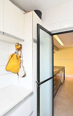 Apartamento à venda com 84m², 3 quartos e 2 vagasLavanderia