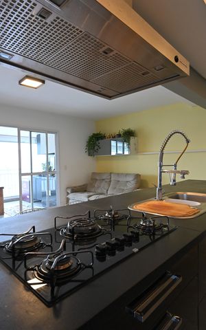 Apartamento à venda com 84m², 3 quartos e 2 vagasCozinha