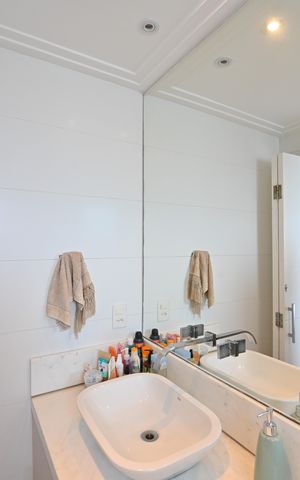 Apartamento à venda com 84m², 3 quartos e 2 vagasBanheiro da Suíte