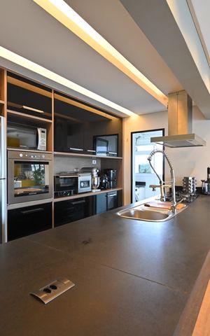 Apartamento à venda com 84m², 3 quartos e 2 vagasCozinha