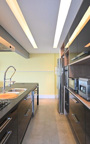 Apartamento à venda com 84m², 3 quartos e 2 vagasCozinha