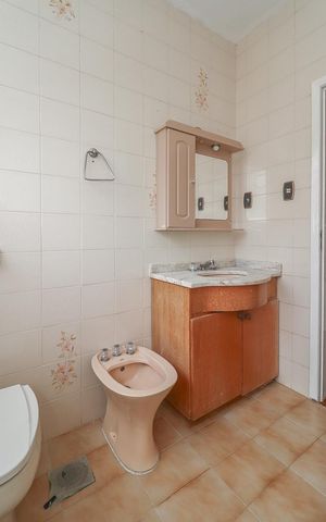Apartamento à venda com 81m², 2 quartos e sem vagaBanheiro