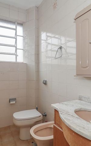 Apartamento à venda com 81m², 2 quartos e sem vagaBanheiro