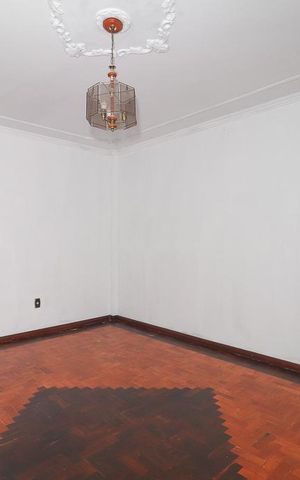 Apartamento à venda com 81m², 2 quartos e sem vagaSala