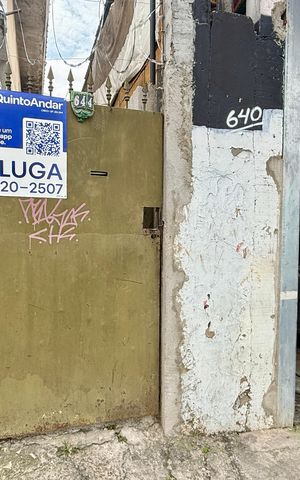 Casa para alugar com 50m², 1 quarto e sem vaga Casa para alugar com 50m², 1 quarto e sem vagaFachada