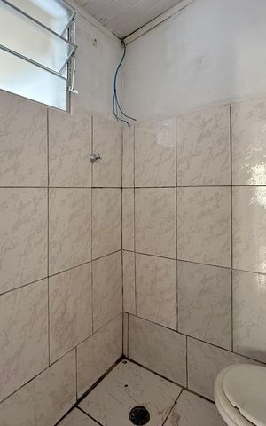 Casa para alugar com 50m², 1 quarto e sem vaga Casa para alugar com 50m², 1 quarto e sem vagaBanheiro