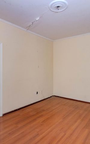Apartamento à venda com 150m², 3 quartos e sem vaga Apartamento à venda com 150m², 3 quartos e sem vagaSala