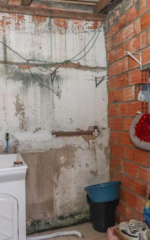 Casa à venda com 100m², 2 quartos e 2 vagasÁrea de Serviço