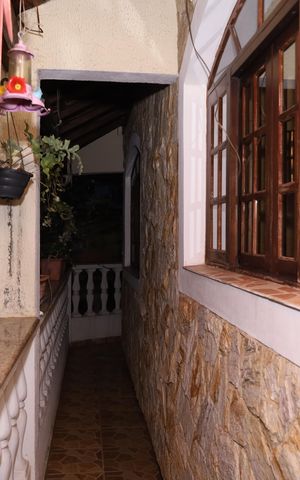 Casa à venda com 400m², 5 quartos e 6 vagasVaranda