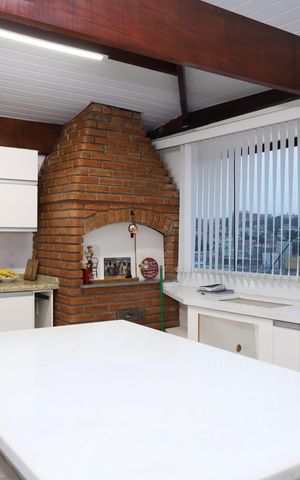 Casa à venda com 400m², 5 quartos e 6 vagasCozinha 2