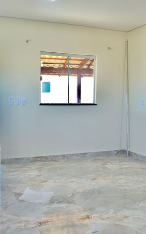 Casa à venda com 150m², 2 quartos e sem vaga Casa à venda com 150m², 2 quartos e sem vagaSala