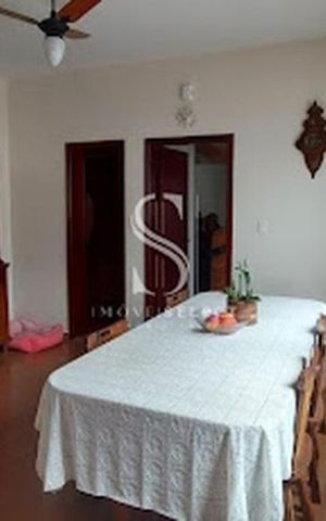 Casa à venda com 179m², 3 quartos e 2 vagas
