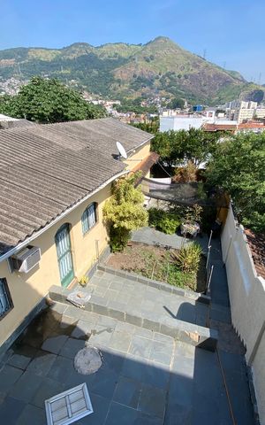 Casa à venda com 110m², 4 quartos e 1 vaga