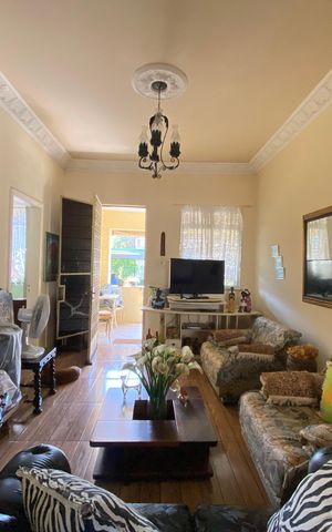 Casa à venda com 110m², 4 quartos e 1 vaga