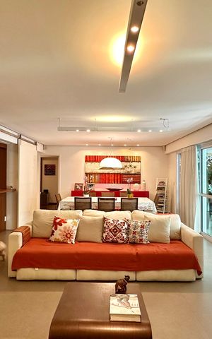 Apartamento para alugar com 260m², 4 quartos e 3 vagas
