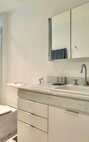 Apartamento para alugar com 260m², 4 quartos e 3 vagas